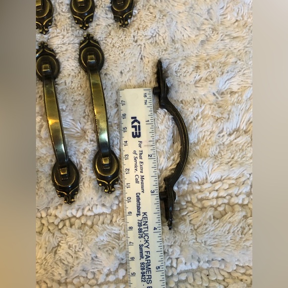 Vintage Amerock cabinet / drawer handle pulls 31 brass 735-1 Patno Amerock - Picture 10 of 15